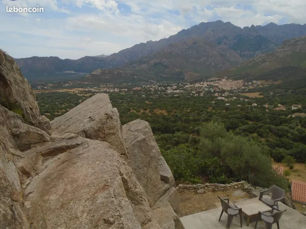 Maison à MONCALE, entre CALVI et CALENZANA