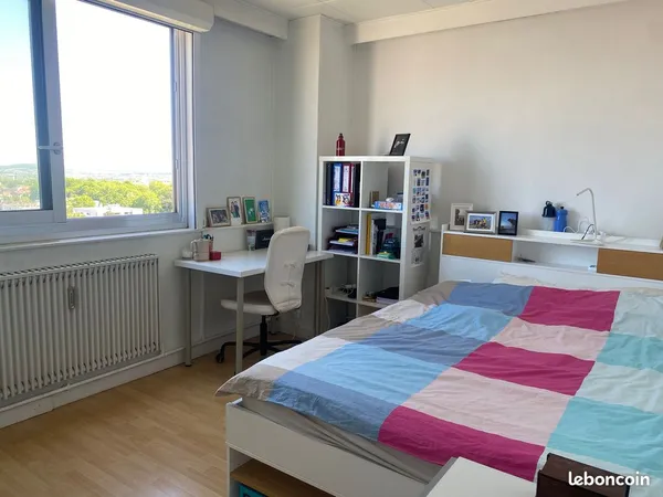 Belle chambre meublée 400 tcc près du campus ARTEM et fac des Sciences 400