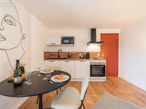 Studio 1 pièce 25 m²