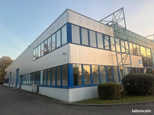 Bureaux de 132 m² lumineux