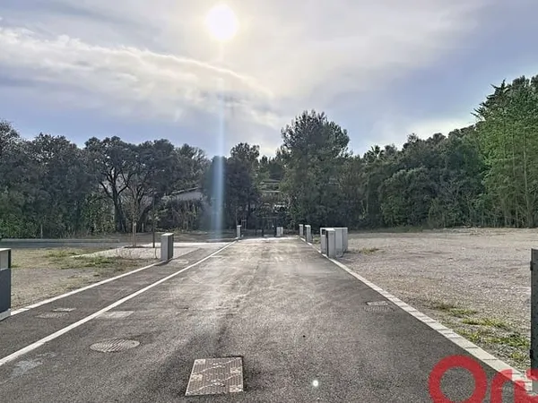 Terrain 467 m²