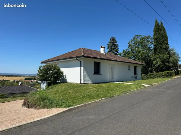 Villa entièrement rénovée de 130 m² - Vue sur la chaîne des Puys - Orcet