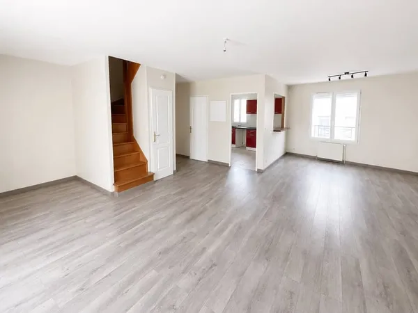 EXCLUSIVITE - DUPLEX 4 PIÈCES DE 97,62 m² AVEC TERRASSE ET DOUBLE STATIONNEMENT
