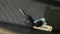 Peugeot 2008 1.2 PureTech 100ch S&S Allure — photo 16