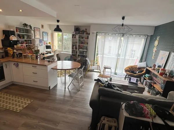 Chambre meublée colocation