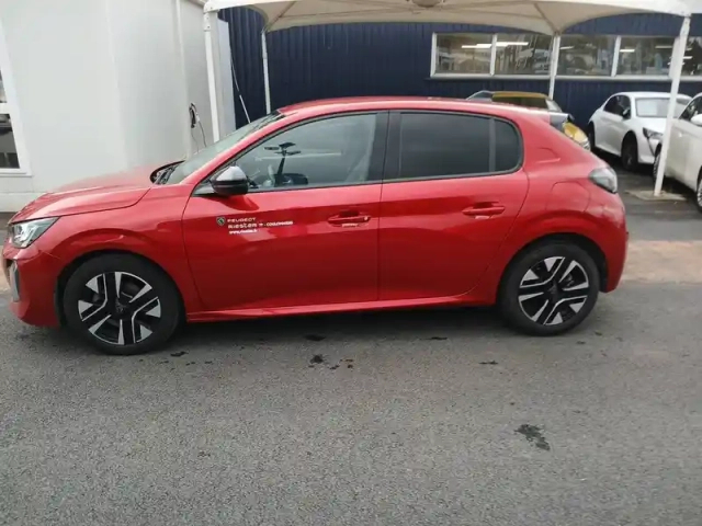 Peugeot 208 puretech 100 s&amp;s bvm6 — photo 8