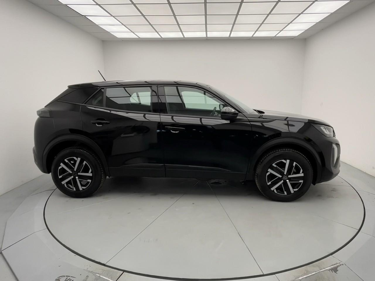 Peugeot 2008 hybrid 136 e-dcs6 active — photo 6
