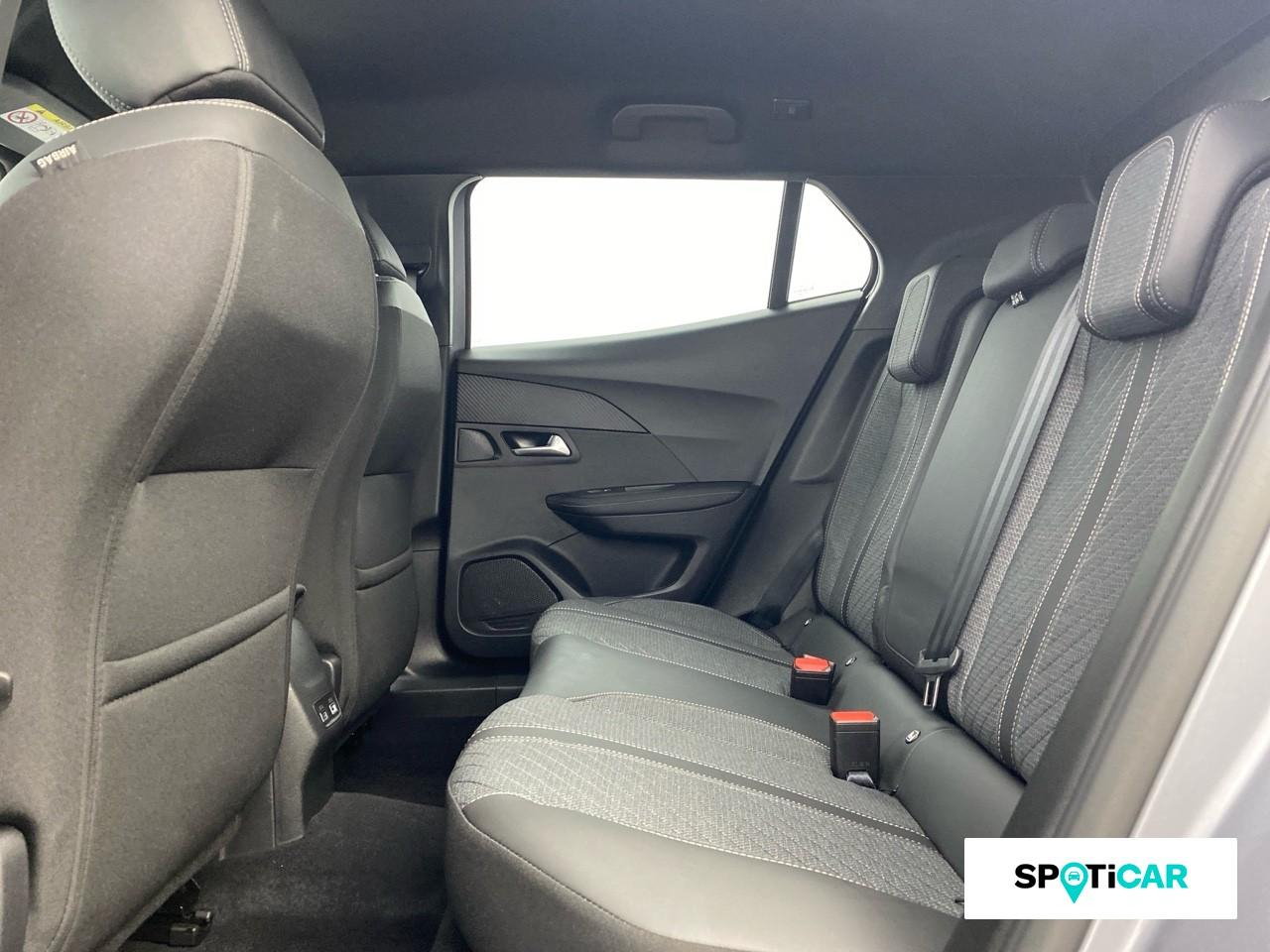 Peugeot 2008 1.2 hybrid 145ch allure e-dcs6 — photo 10