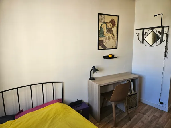 Loue chambre chez l'habitant hors week-end - 10m²