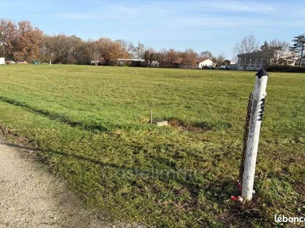 Terrain 11988 m² Castelmayran