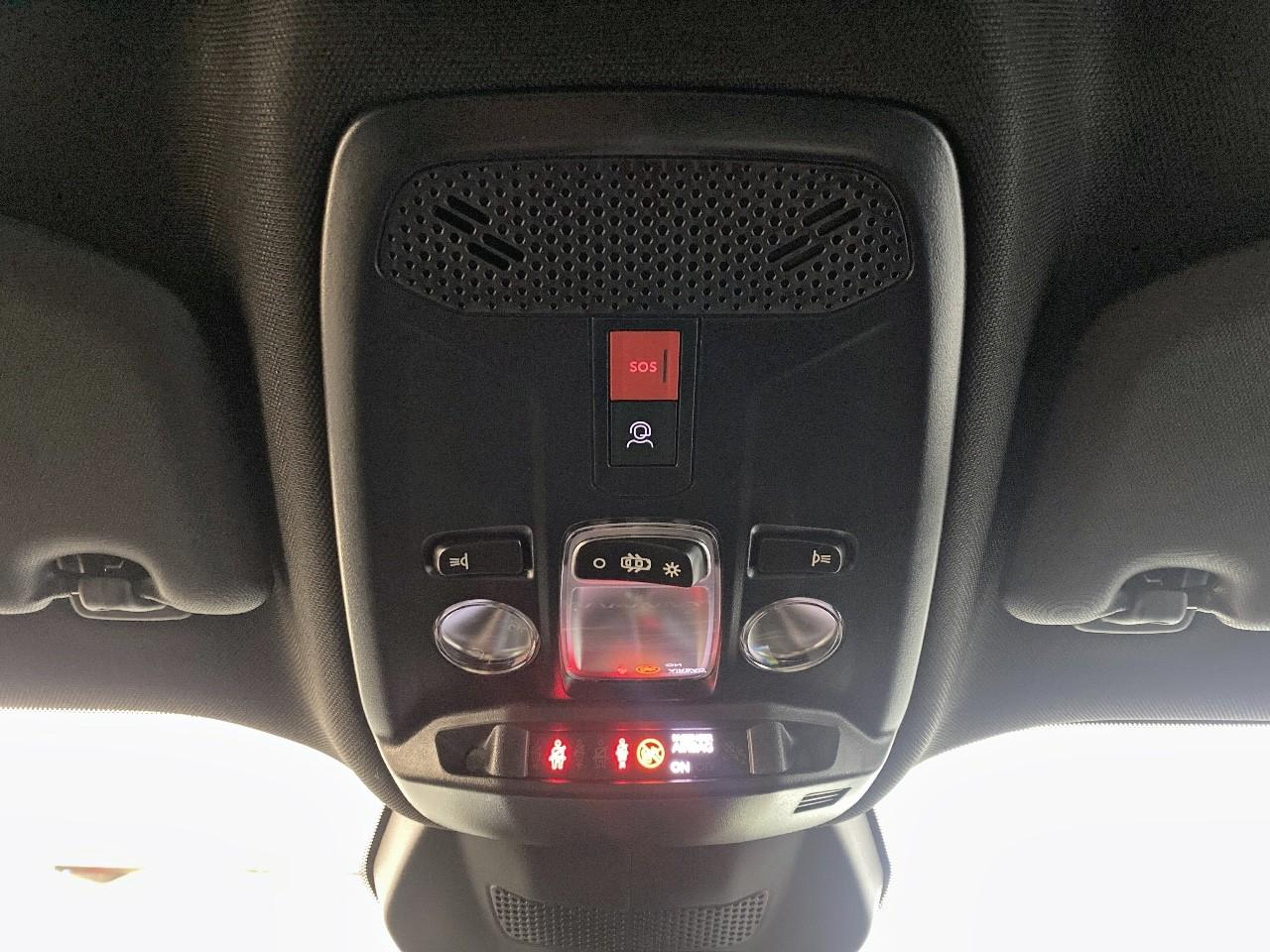 Peugeot 2008 hybrid 145 ch e-dcs6 allure — photo 19