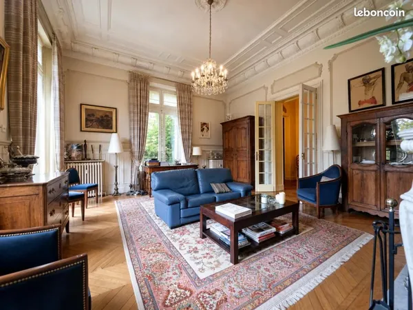 Appartement 4 pièces 152 m²