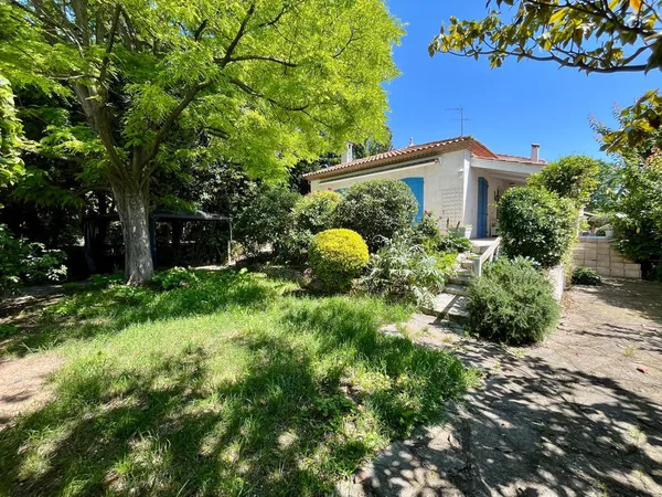 Villa T5 de 120m2 avec studio attenant sur une parcelle de 600m2 - secteur POMPIGNANE