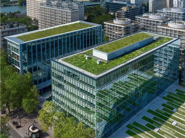 Bureaux 16381 m²