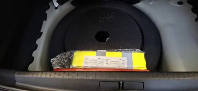 Peugeot 208 puretech 100 s&amp;s bvm6 — photo 50