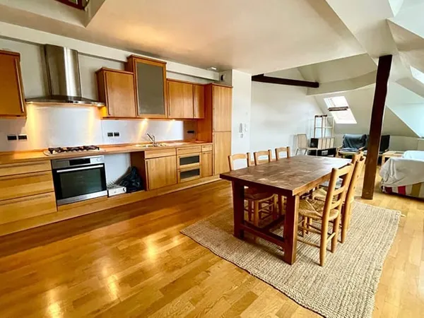 Appartement 1 pièce 79 m²