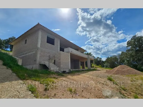 Maison 4 pièces 122 m²