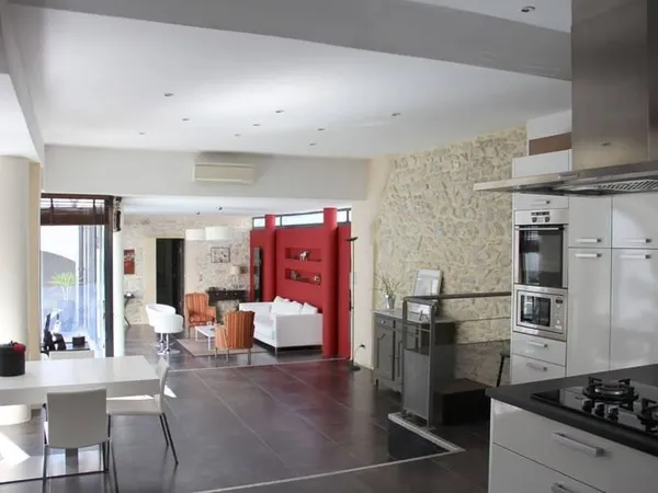 Maison 8 pièces 220 m²