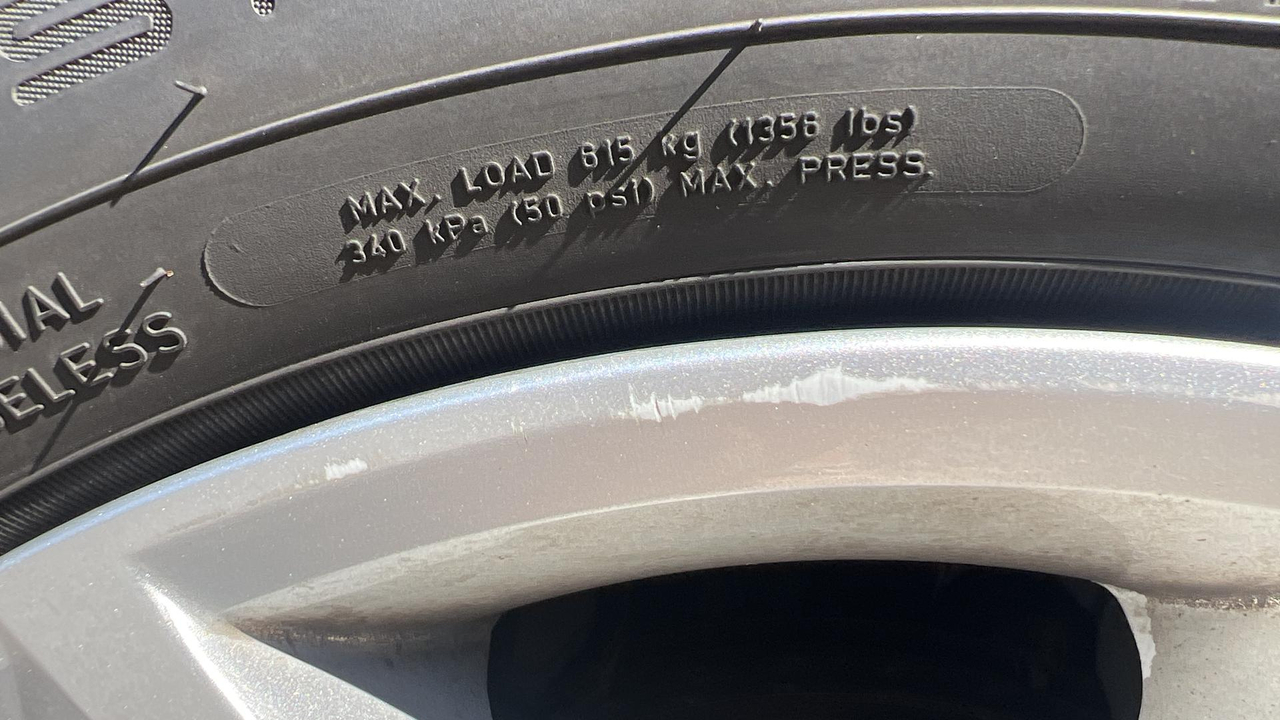Renault Clio TCe 100 — photo 38