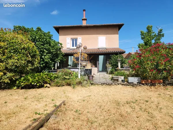 Maison Charnècles