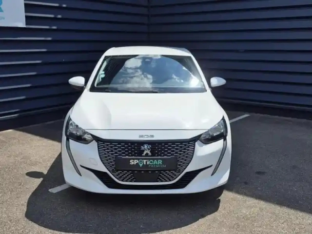 Peugeot 208 e- 136ch active — photo 2