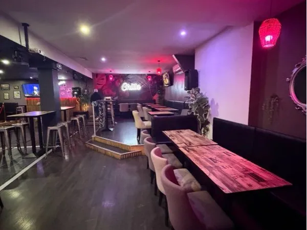 Restaurant -Bar