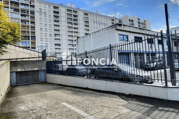 Parking 18 m²
