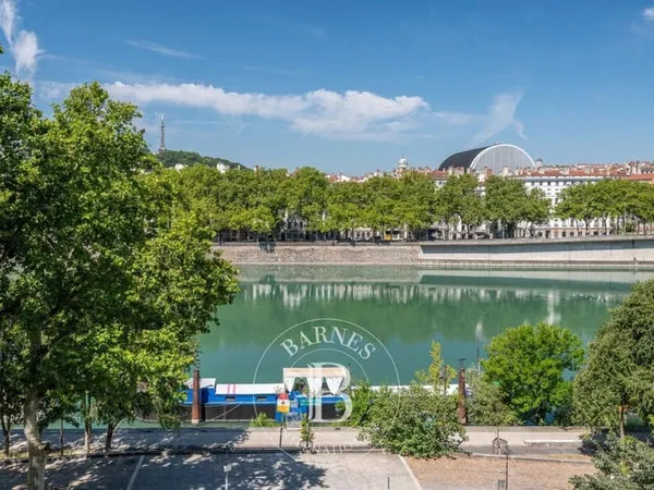 Appartement 4 pièces 189 m²