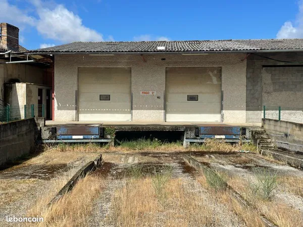 Location bâtiment / quai