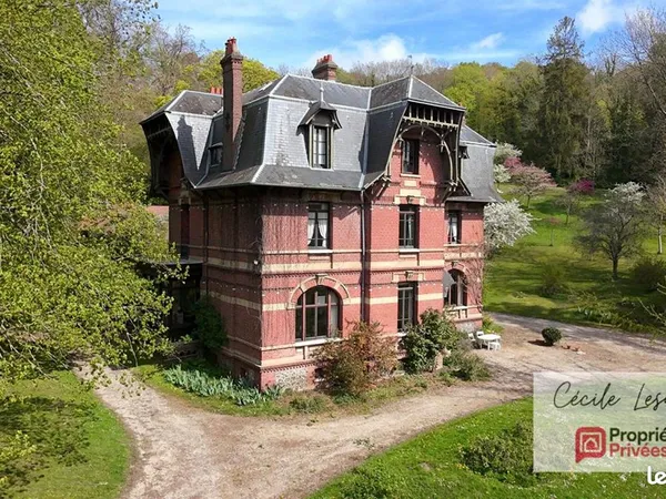 Maison 15 pièces 451 m²