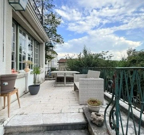 Appartement 6 pièces 199 m²