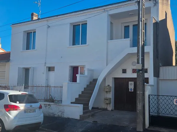 T4 rénové - 3 chambres - grand jardin 600 m² - garage - Fétilly