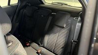 Peugeot 2008 1.2 PureTech 130ch S&S Style — photo 11