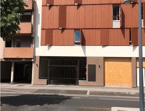 Place de Parking sous sol résidence proche place wilson