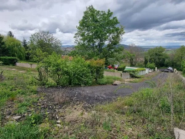 Terrain constructible 1522 m²