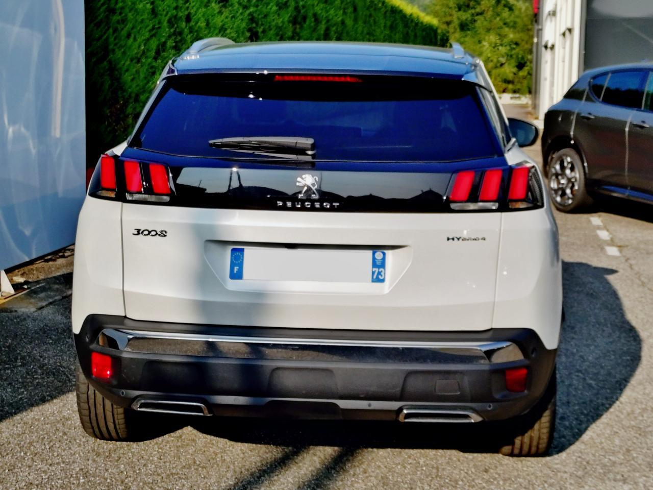 Peugeot 3008 hybrid4 300 e-eat8 gt line — photo 3