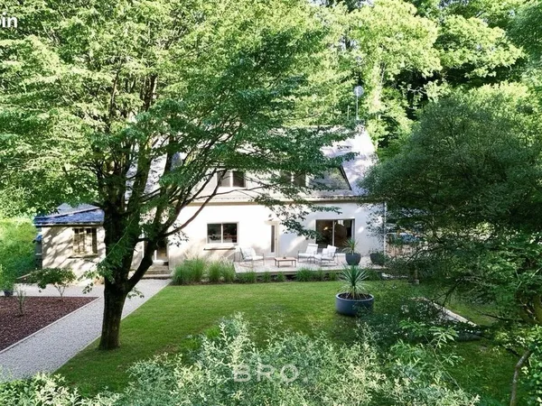 Maison 8 pièces 180 m²