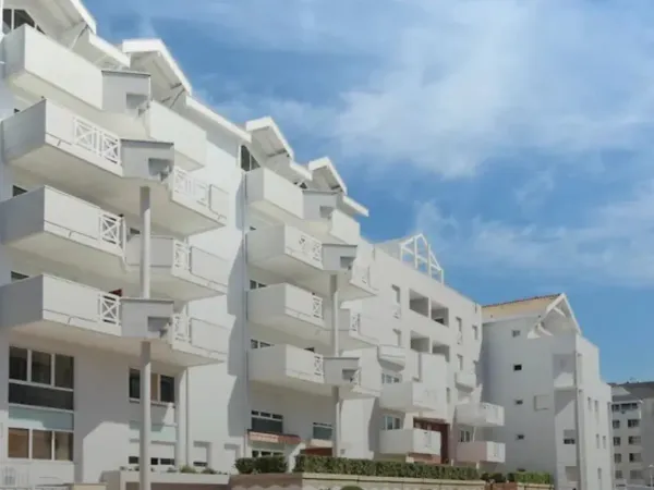 ARCACHON CENTRE - EMPLACEMENT EXCEPTIONNEL - APPARTEMENT T3 AVEC TERRASSE