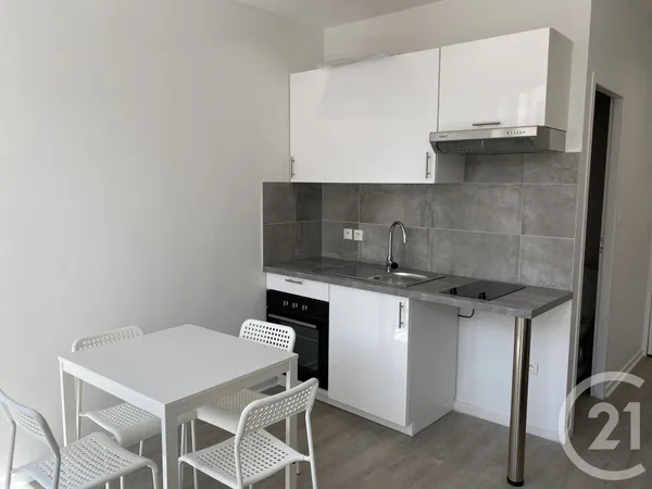 Studio 1 pièce 18 m²