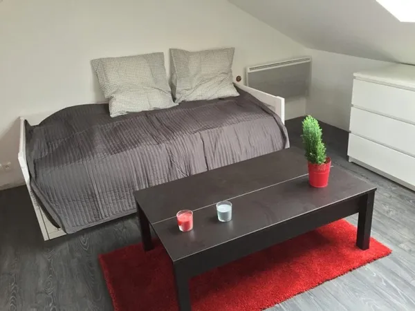 Loue studio meublé 25m² dans une maison dans les Yvelines