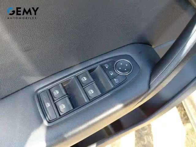 Renault Captur tce 90 — photo 14