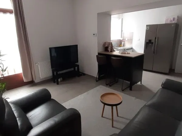 Maison - 4 pièces - au calme