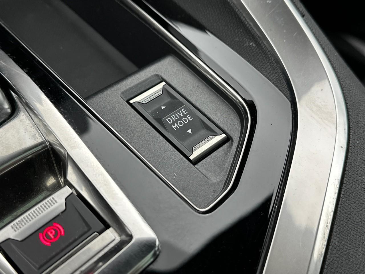 Peugeot 3008 puretech 130ch s&s eat8 gt pack — photo 34