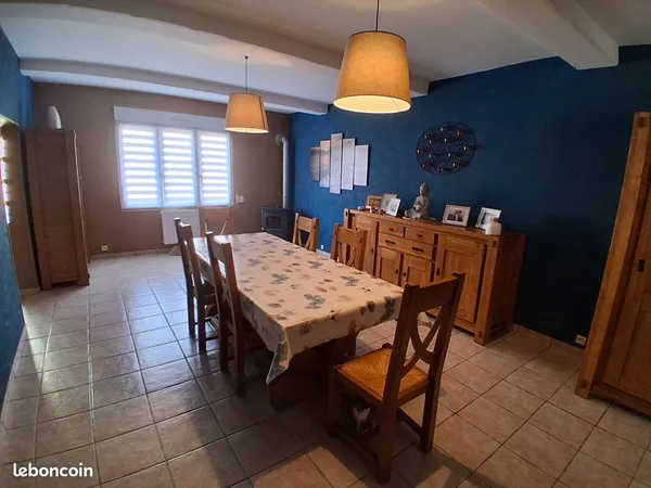 Maison 8 pièces 180 m²