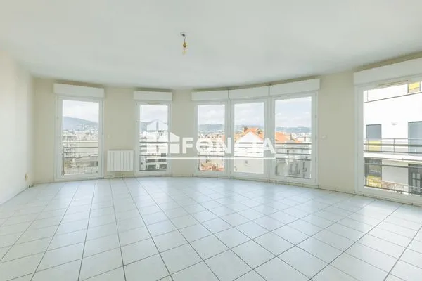 Appartement 5 pièces 121 m²