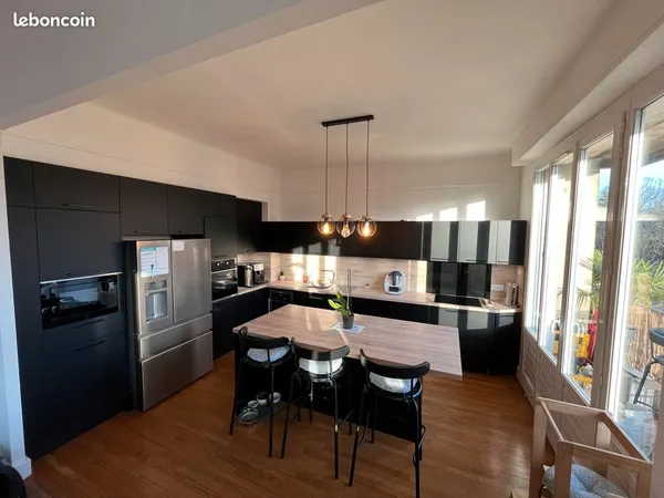 Appartement T6 centre ville Troyes