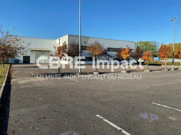 Local d'activité 2650 m²