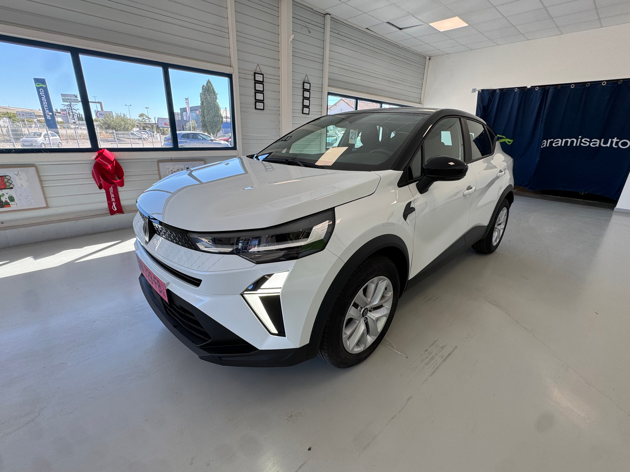 Renault Captur — photo 1