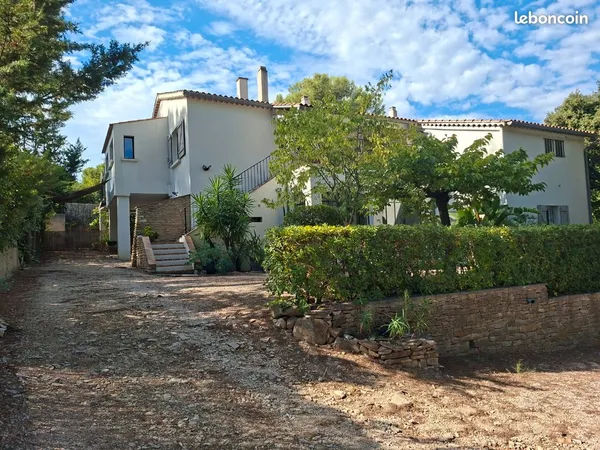 Maison rénovée 295m2