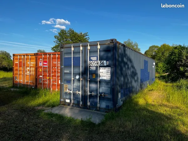 BOX DE STOCKAGE 28m2 66m3